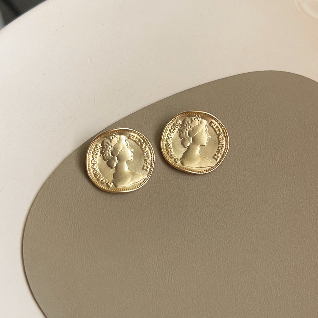 DIY accessories Baroque style  - Pearl Stud Earrings 评论和价格