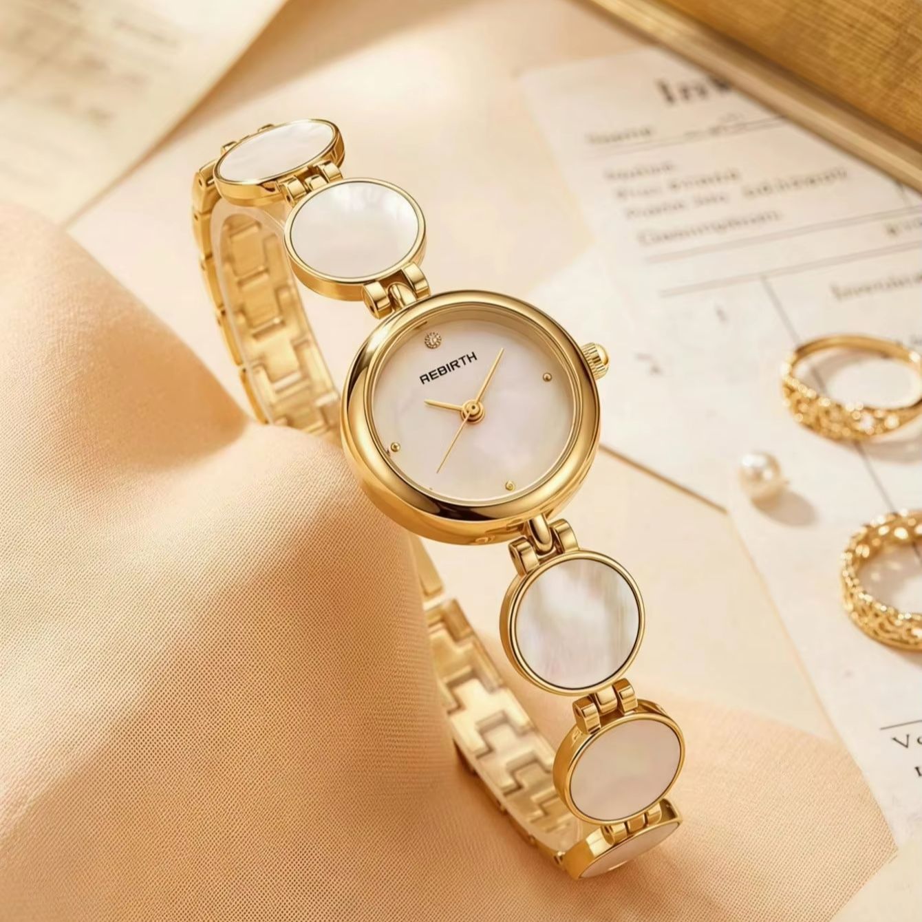 Luxury-style women's quartz wa - Jewelry Diamond Watches 评论和价格